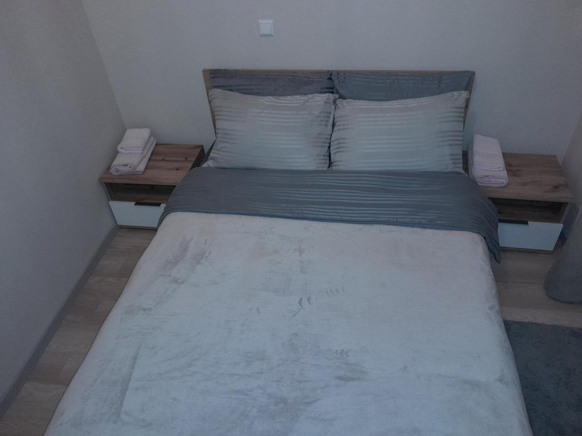 Gray Apartament 2 Priștina Exterior foto