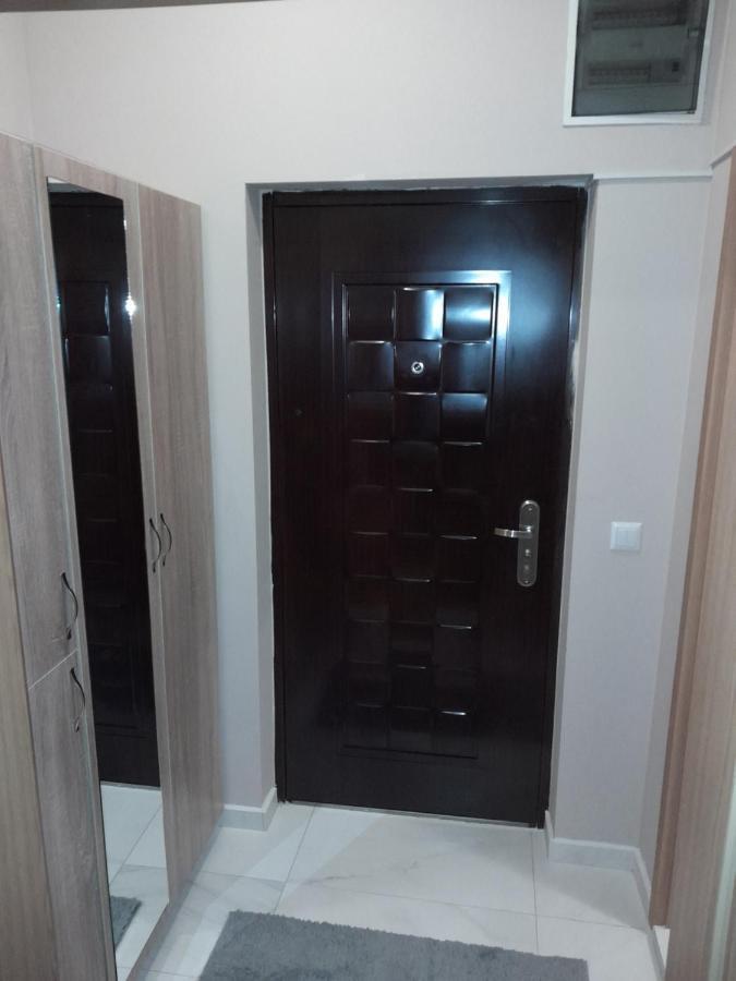 Gray Apartament 2 Priștina Exterior foto