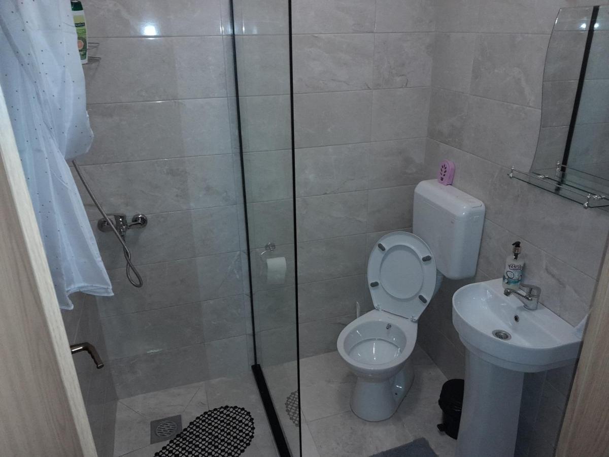 Gray Apartament 2 Priștina Exterior foto